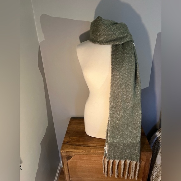 Free people blanket scarf - Picture 9 of 9